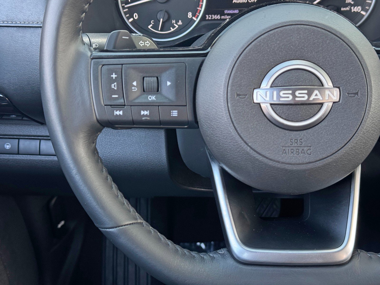 Used 2022 Nissan Pathfinder SV image 19