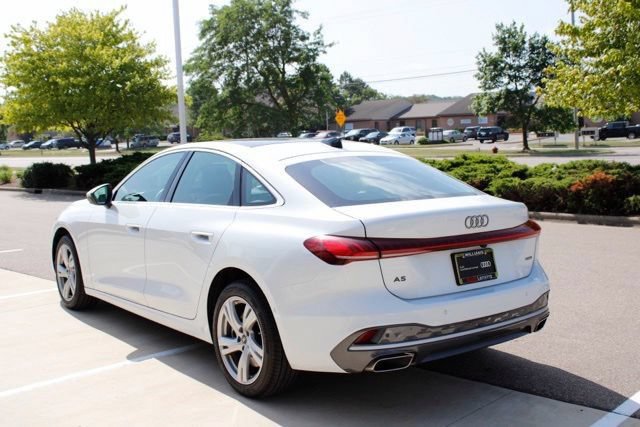 Used 2025 Audi A5 2.0T Premium Plus w/ Premium Plus AWD/4WD image 5
