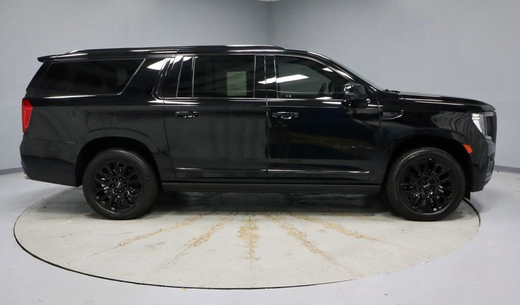 Used 2024 GMC Yukon XL Denali Ultimate image 7