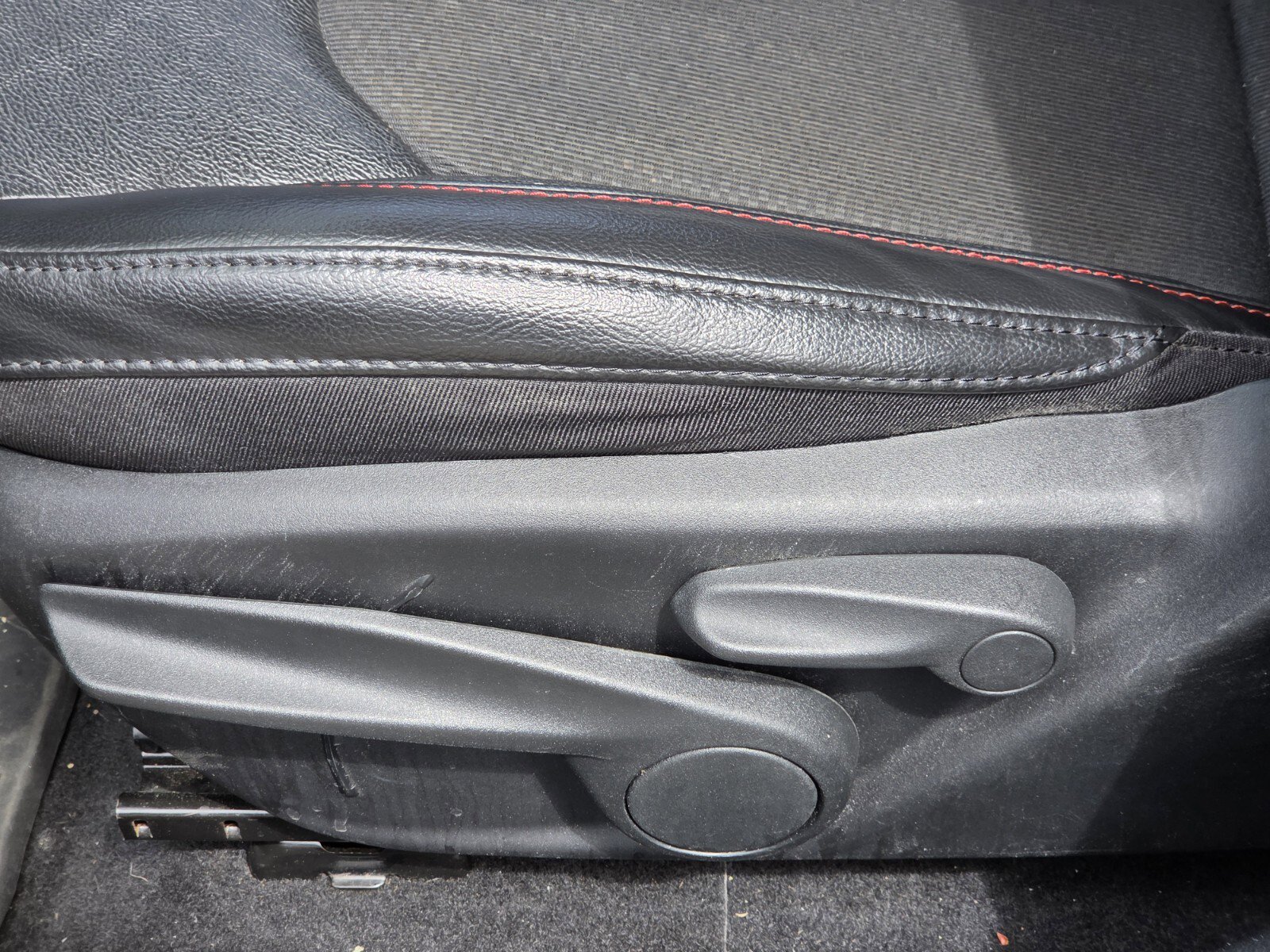 Used 2023 Jeep Compass Trailhawk image 15