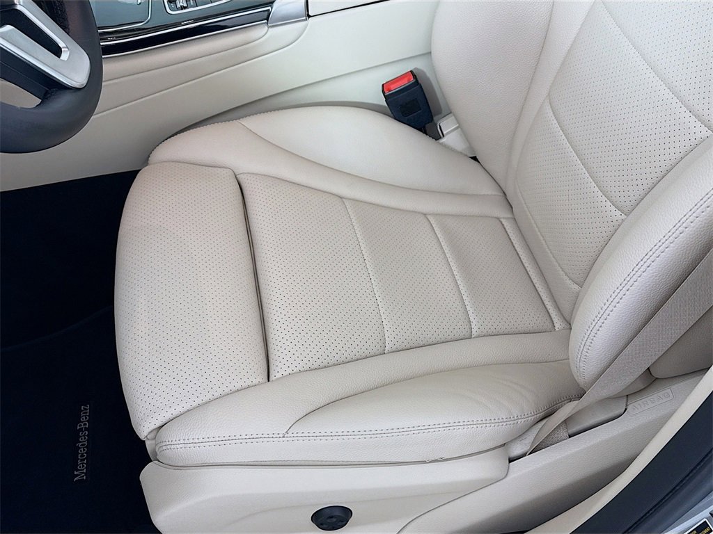 Used 2021 Mercedes-Benz GLC 300 4MATIC image 19