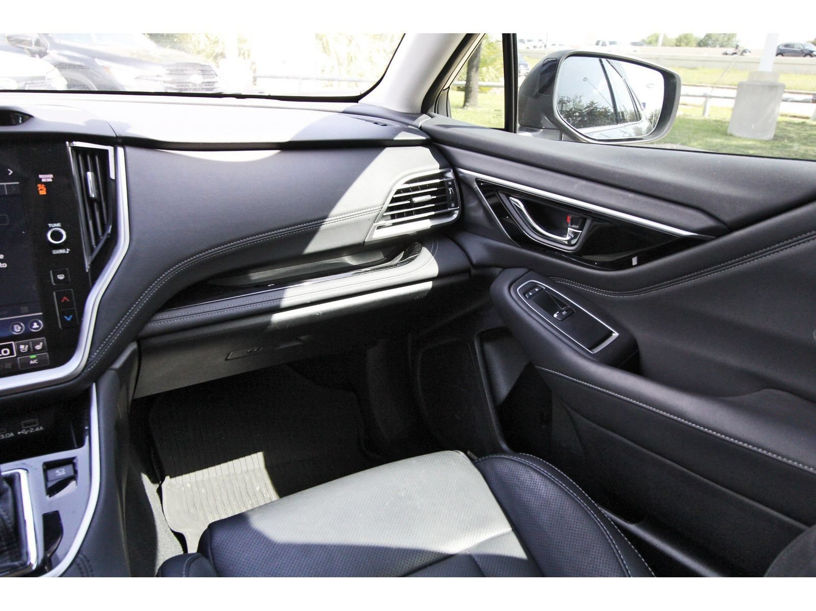 Used 2024 Subaru Outback Touring AWD/4WD image 10
