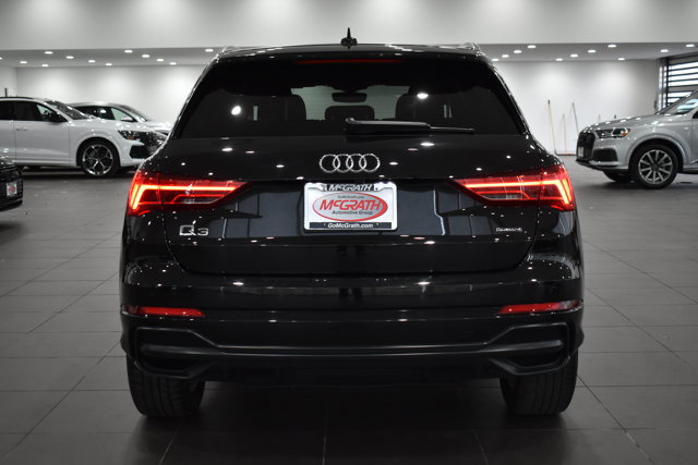 Used 2022 Audi Q3 2.0T Premium Plus w/ Premium Plus Package image 10