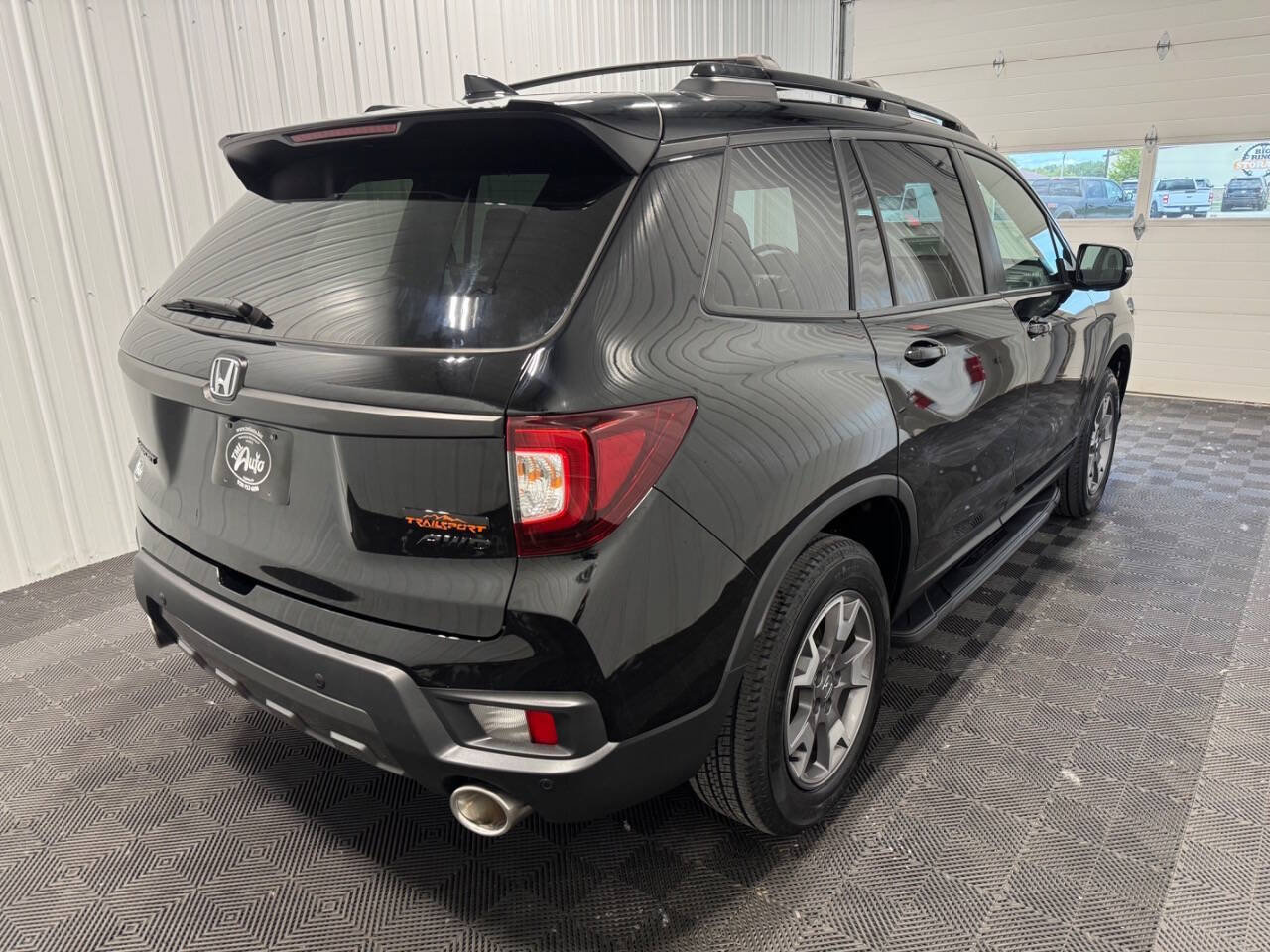 Used 2022 Honda Passport TrailSport image 3