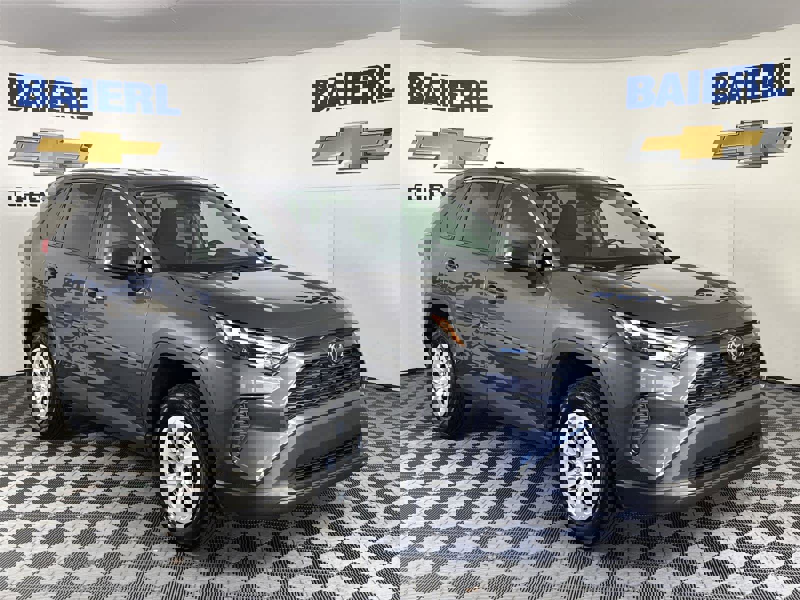 Used 2025 Toyota RAV4 LE image 7