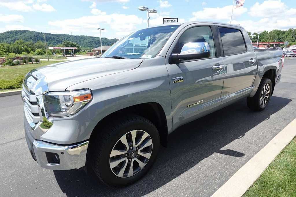 Used 2021 Toyota Tundra Limited w/ Limited Premium Package AWD/4WD image 2