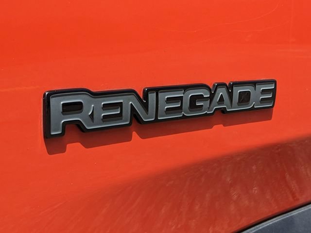 Used 2018 Jeep Renegade Altitude AWD/4WD image 10