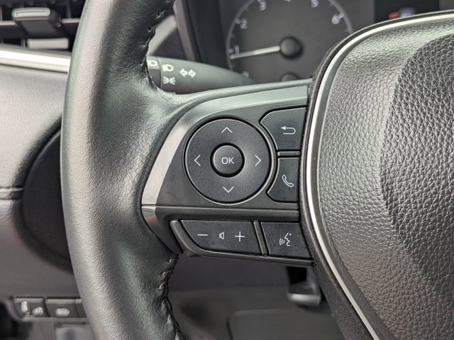 Used 2025 Toyota Corolla Cross LE image 21