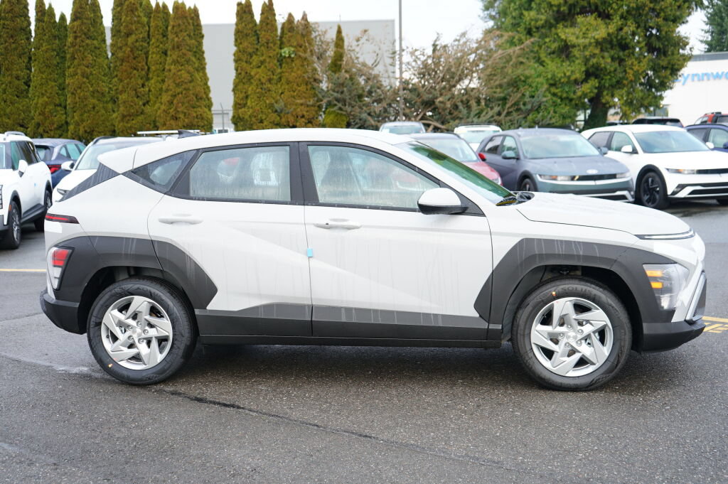Used 2026 Hyundai Kona SE FWD image 5