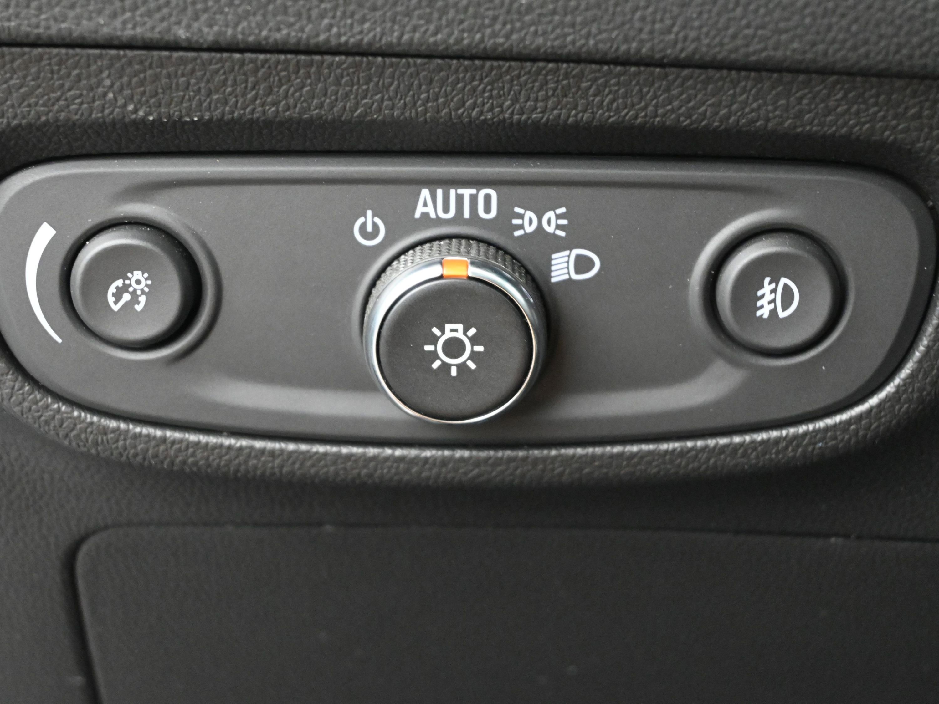 Used 2023 Buick Encore GX Preferred image 12