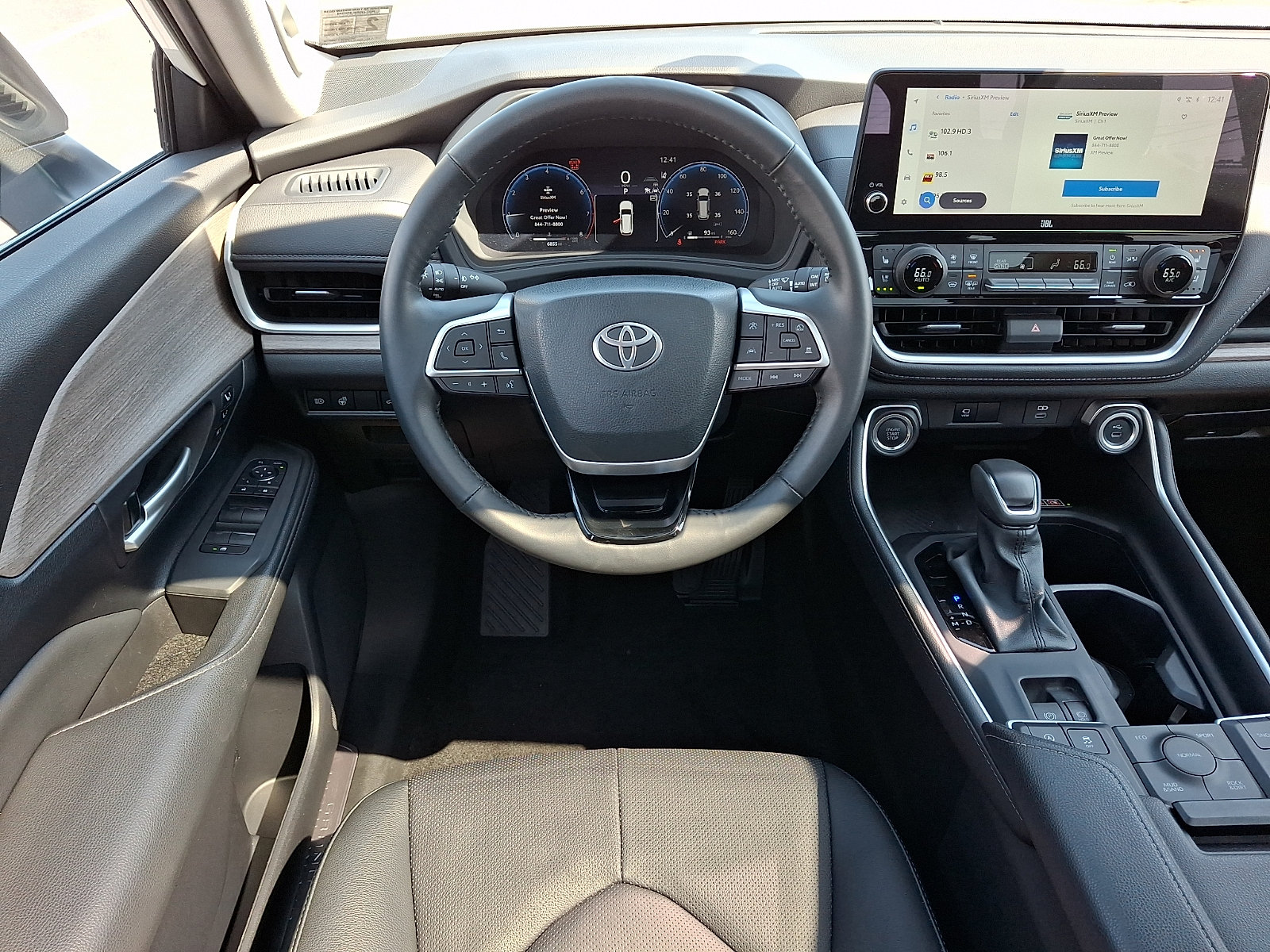 Used 2026 Toyota Grand Highlander AWD image 12