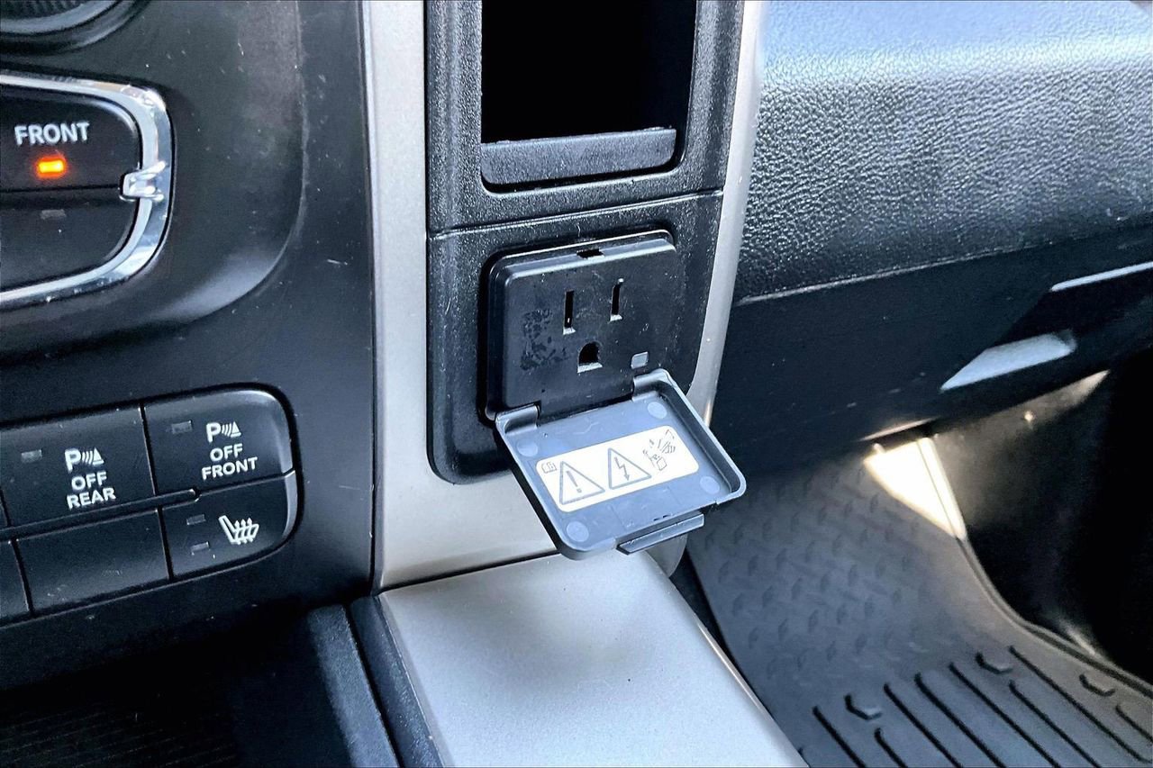 Used 2015 RAM 1500 Big Horn AWD/4WD image 16