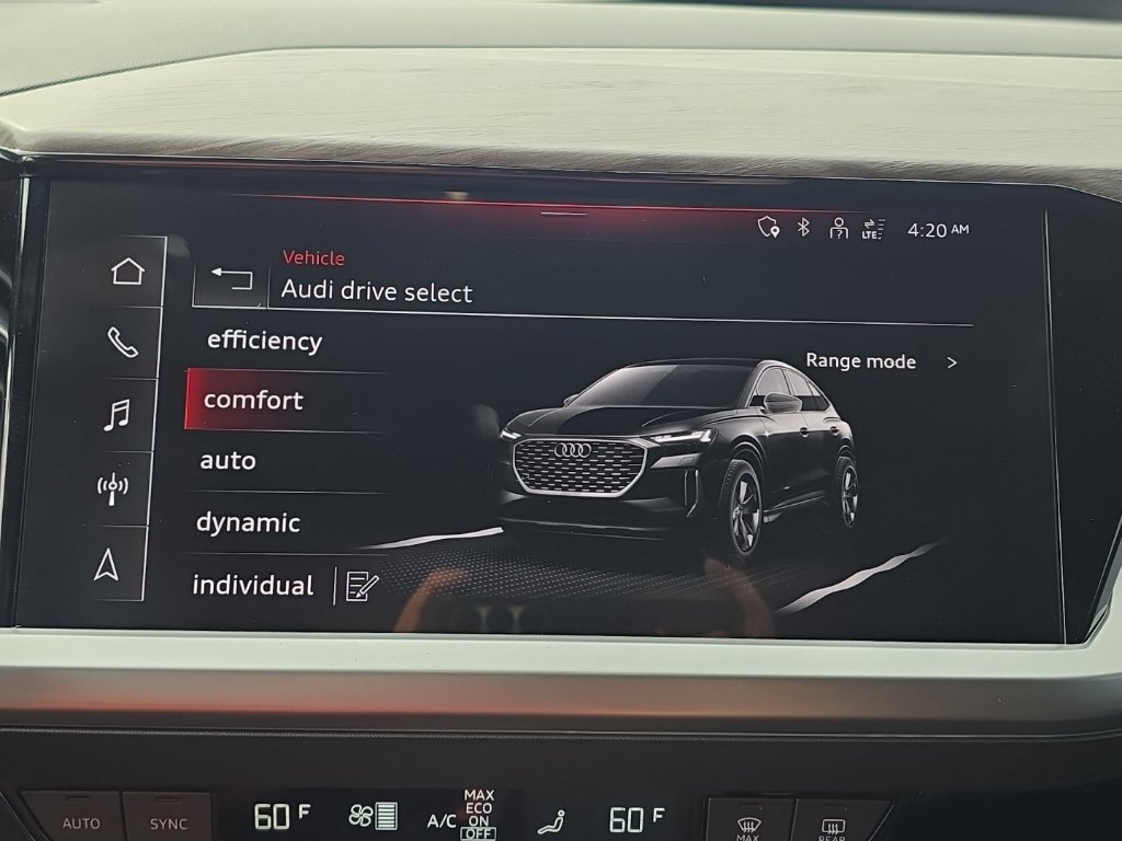 Used 2024 Audi Q4 e-tron Premium Plus AWD/4WD image 17