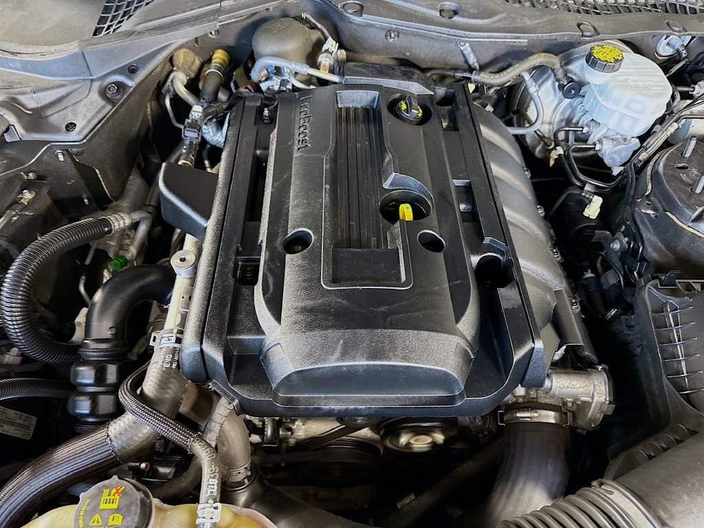 Used 2018 Ford Mustang Coupe RWD image 19