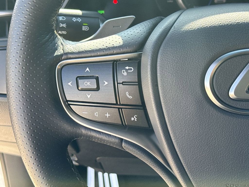 Used 2024 Lexus ES 350 F Sport w/ Accessory Package (Z2) FWD image 26