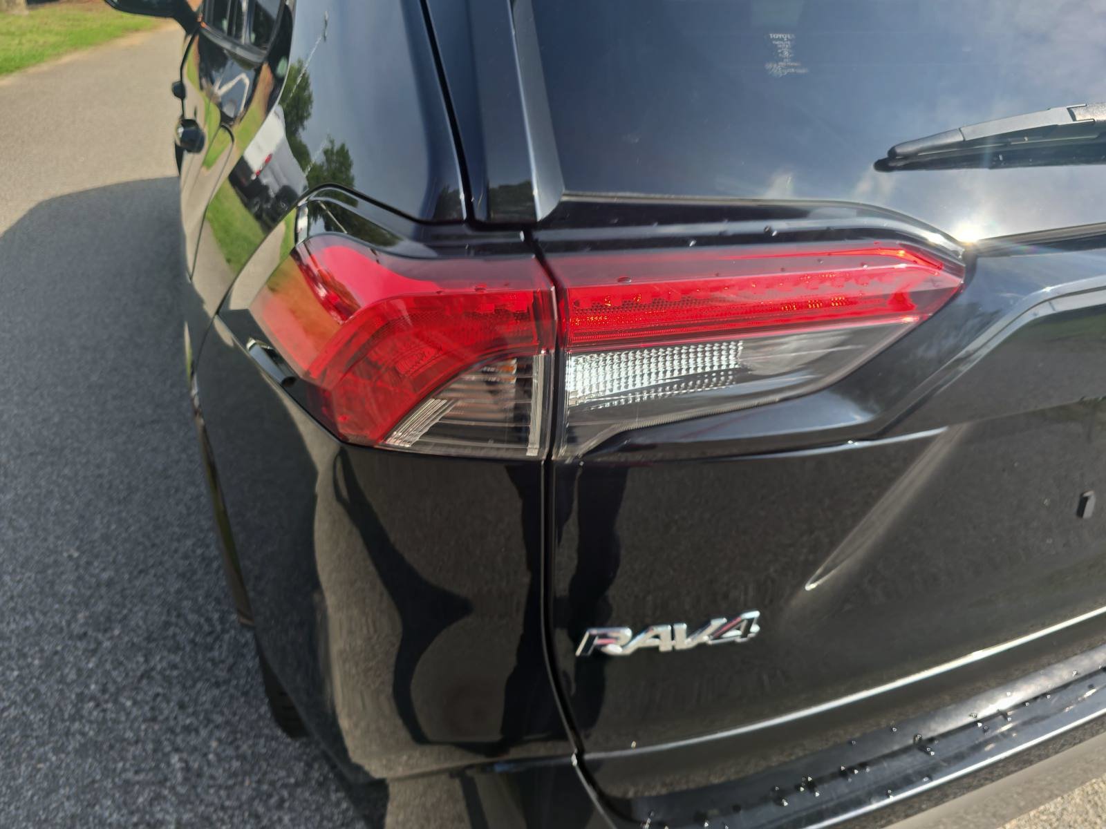 Used 2022 Toyota RAV4 SE w/ Convenience Package AWD/4WD image 36