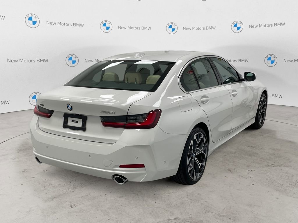 New 2025 BMW 330i xDrive Sedan w/ Premium Package image 4