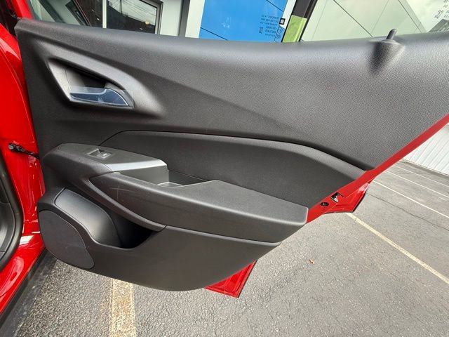 New 2026 Chevrolet Trax LT w/ Driver Confidence Package image 16