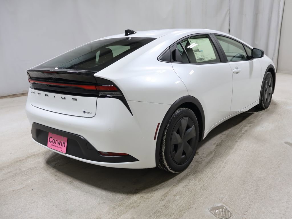 New 2026 Toyota Prius LE image 7