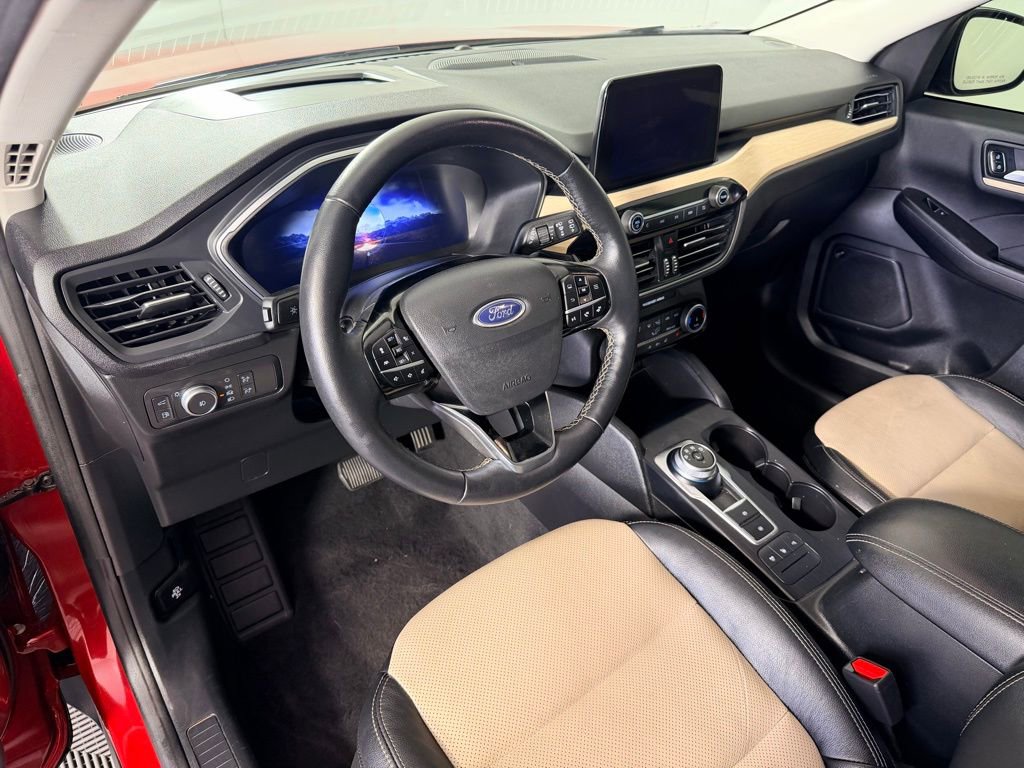 Used 2022 Ford Escape Titanium w/ Titanium Elite Package image 33