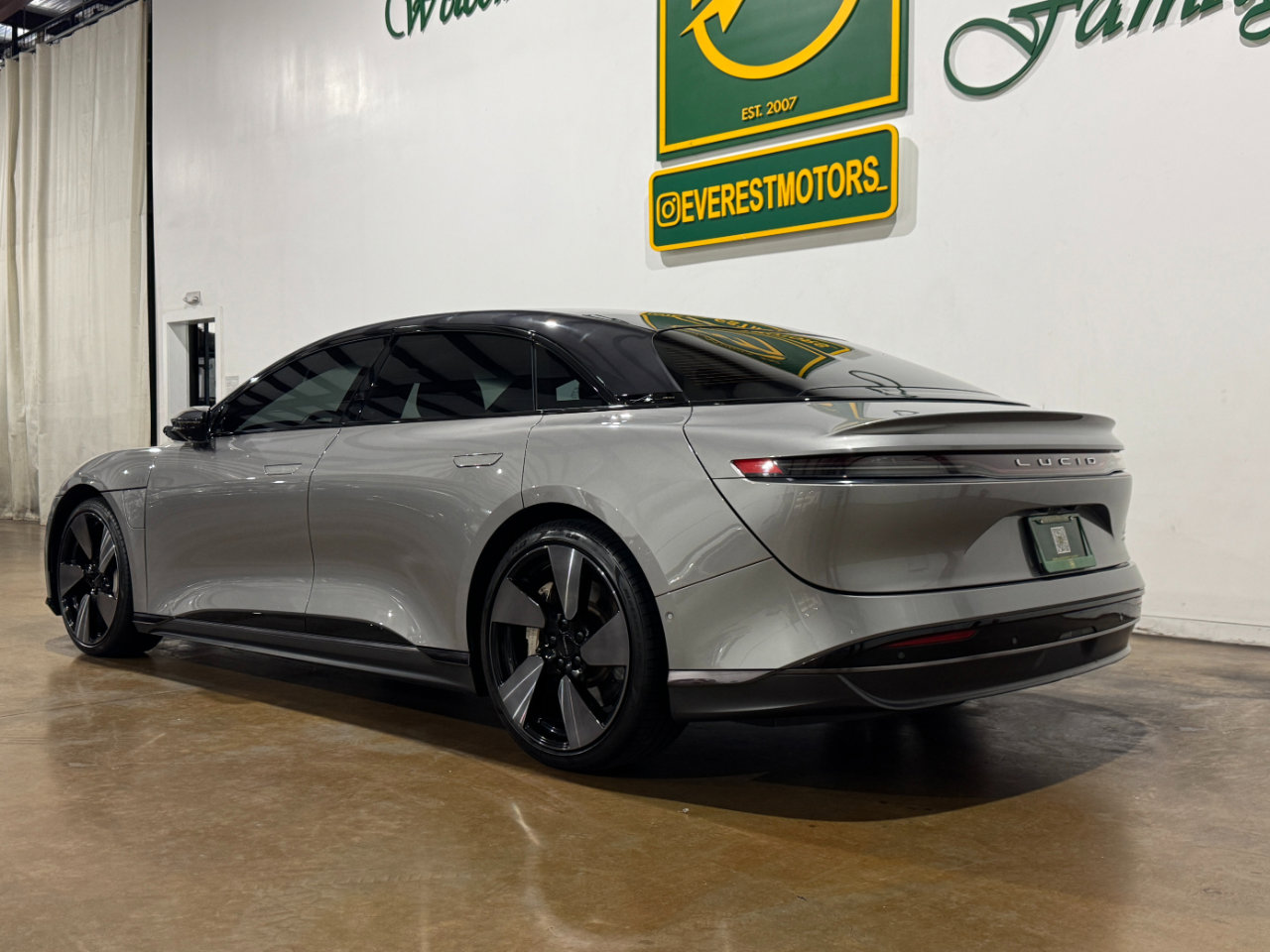 Used 2023 Lucid Air Grand Touring image 6