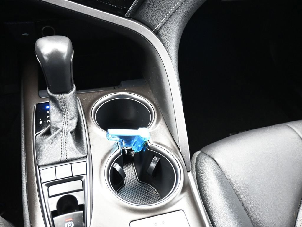 Used 2021 Toyota Camry XSE image 18