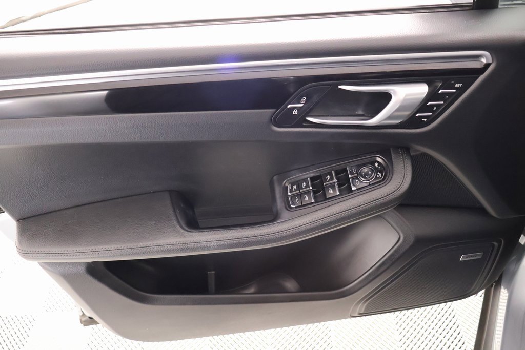 Used 2020 Porsche Macan image 17