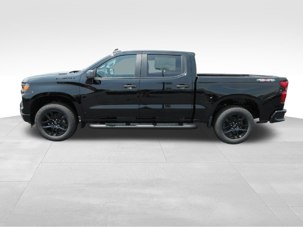 New 2026 Chevrolet Silverado 1500 Custom w/ Turbomax Blackout Package AWD/4WD image 2