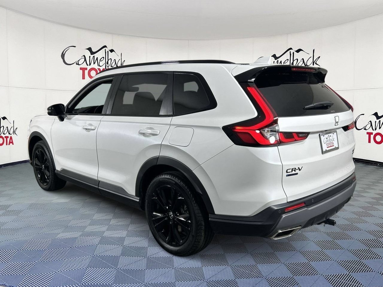 Used 2026 Honda CR-V Sport Touring image 5