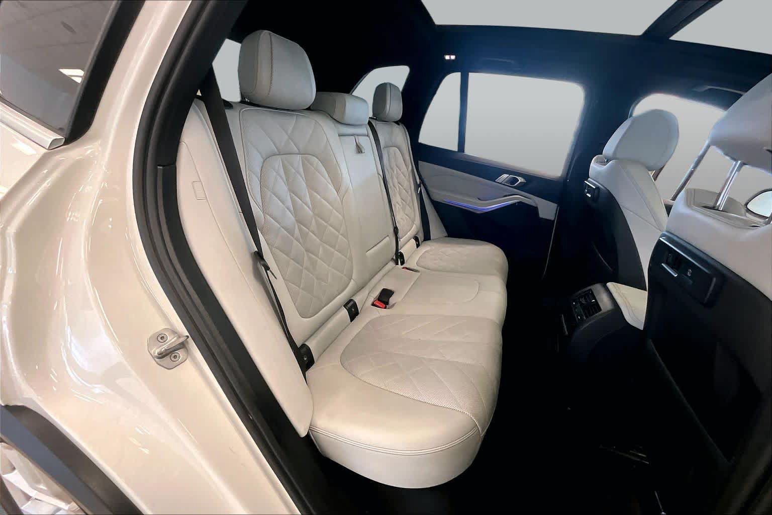 Used 2023 BMW X5 xDrive40i w/ Premium Package AWD/4WD image 20
