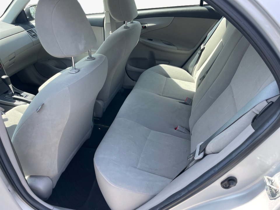 Used 2013 Toyota Corolla L image 16