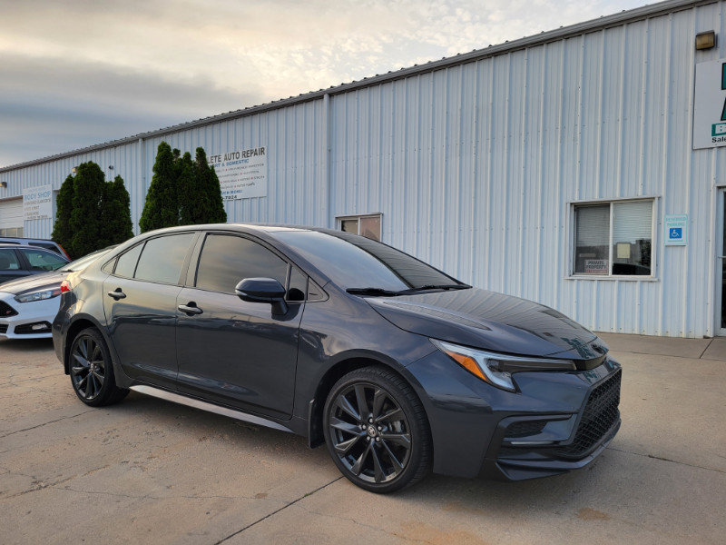 Used 2024 Toyota Corolla SE FWD image 1