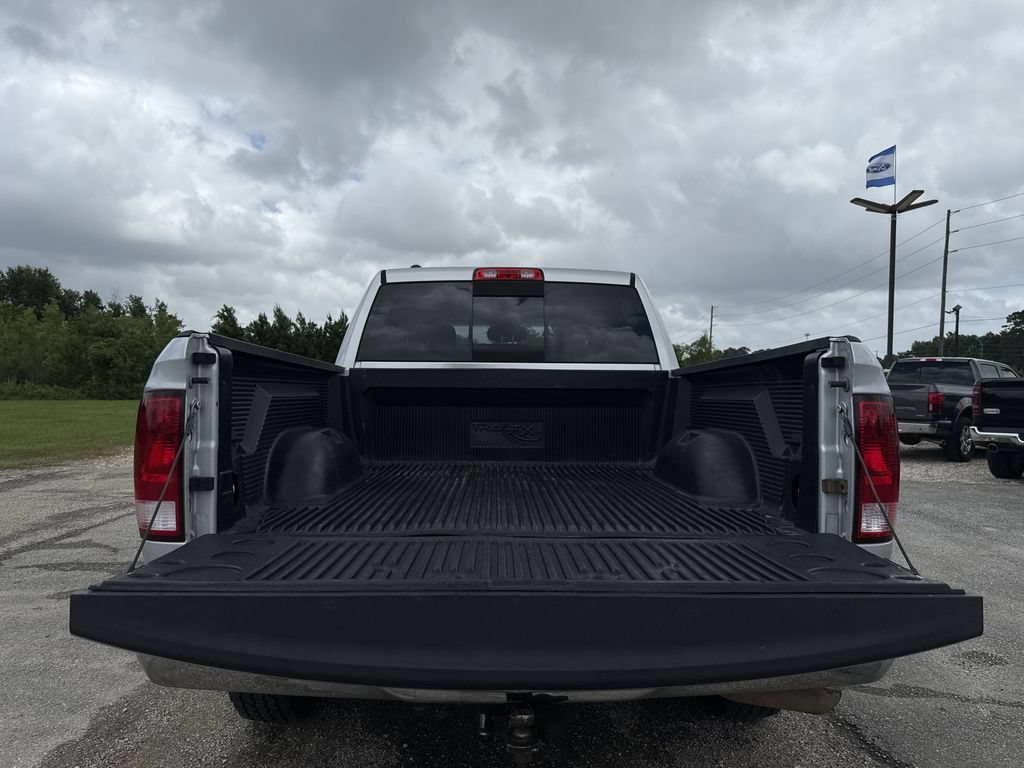 Used 2017 RAM 1500 Classic SLT RWD image 24