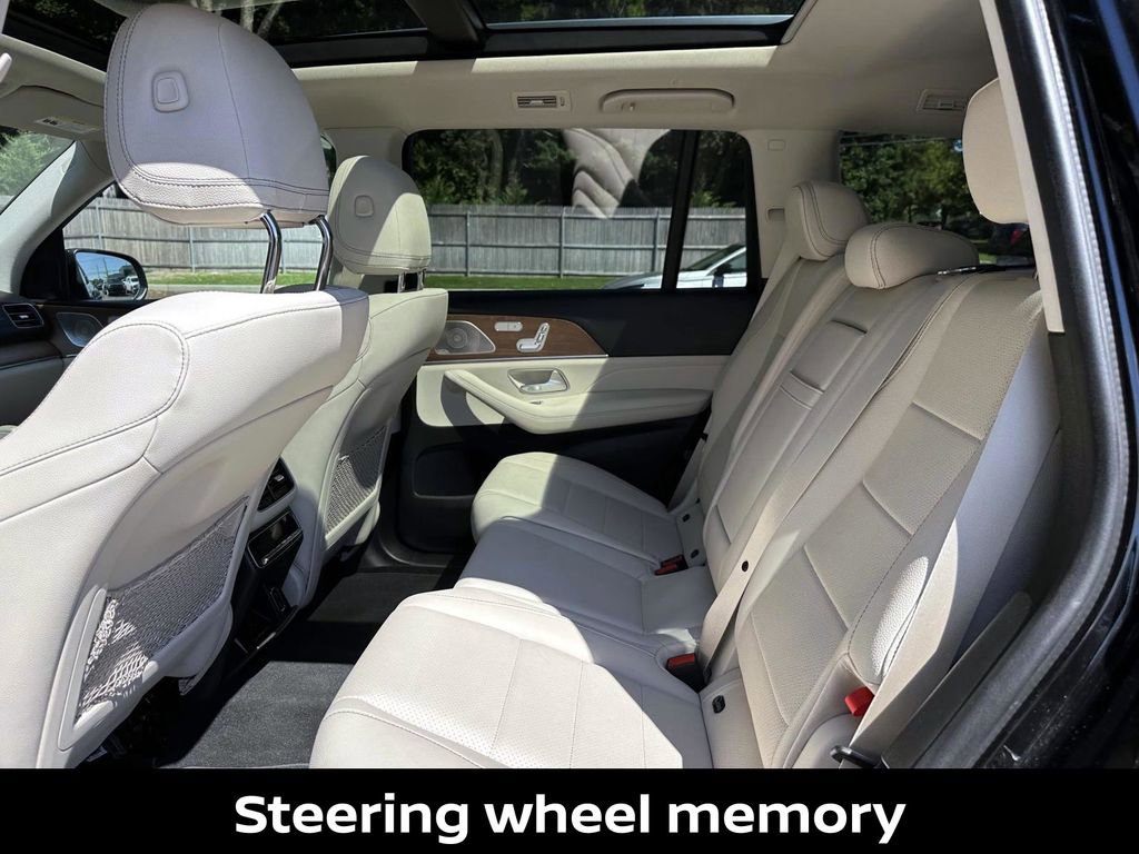 Used 2022 Mercedes-Benz GLS 450 4MATIC image 14