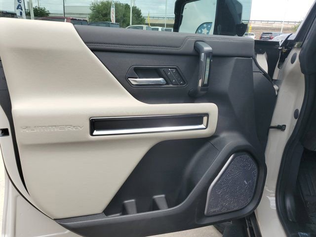 New 2026 GMC Hummer EV SUV w/ LPO, Roof Cross Rail Package AWD/4WD image 19