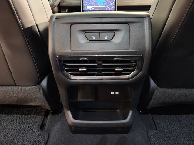 Used 2025 GMC Sierra EV Denali AWD/4WD image 30