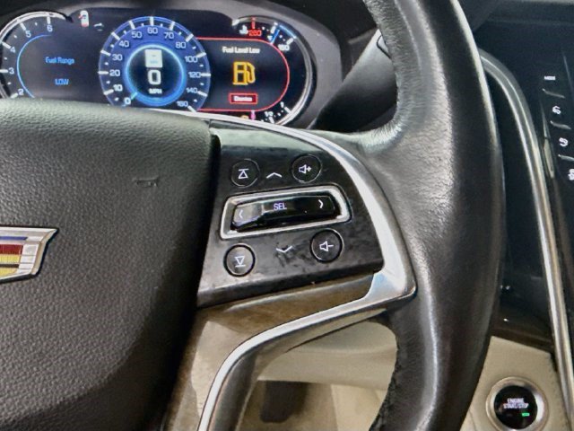 Used 2020 Cadillac Escalade Premium Luxury RWD image 14