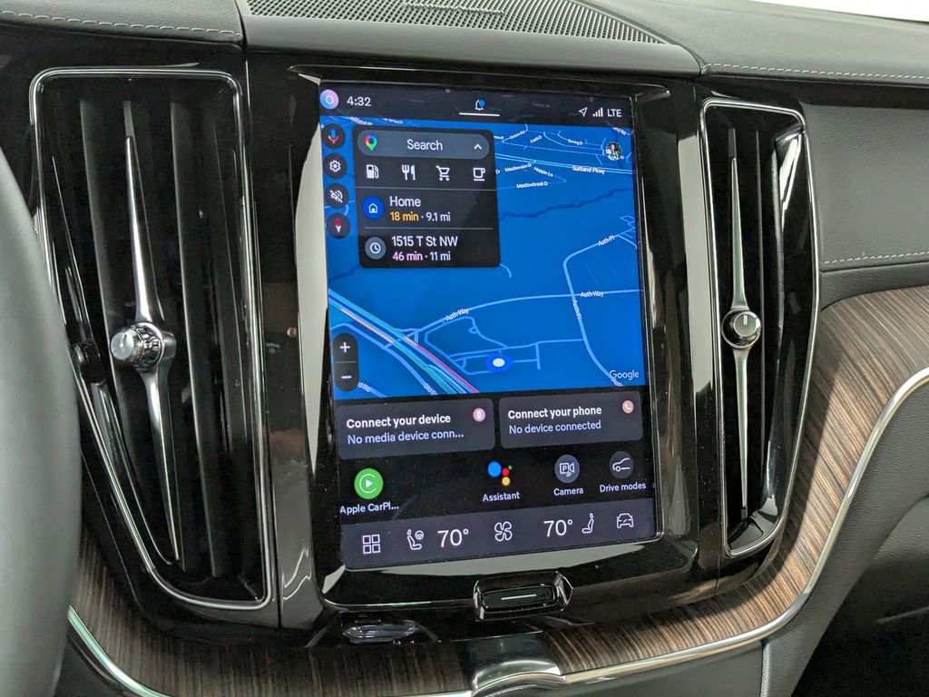 Used 2023 Volvo XC60 B5 Ultimate w/ Climate Package image 23