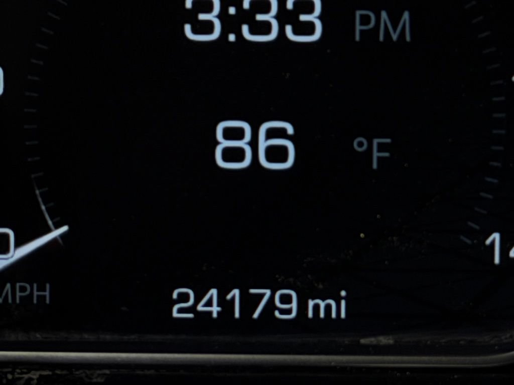 Used 2024 GMC Sierra 1500 Denali AWD/4WD image 17