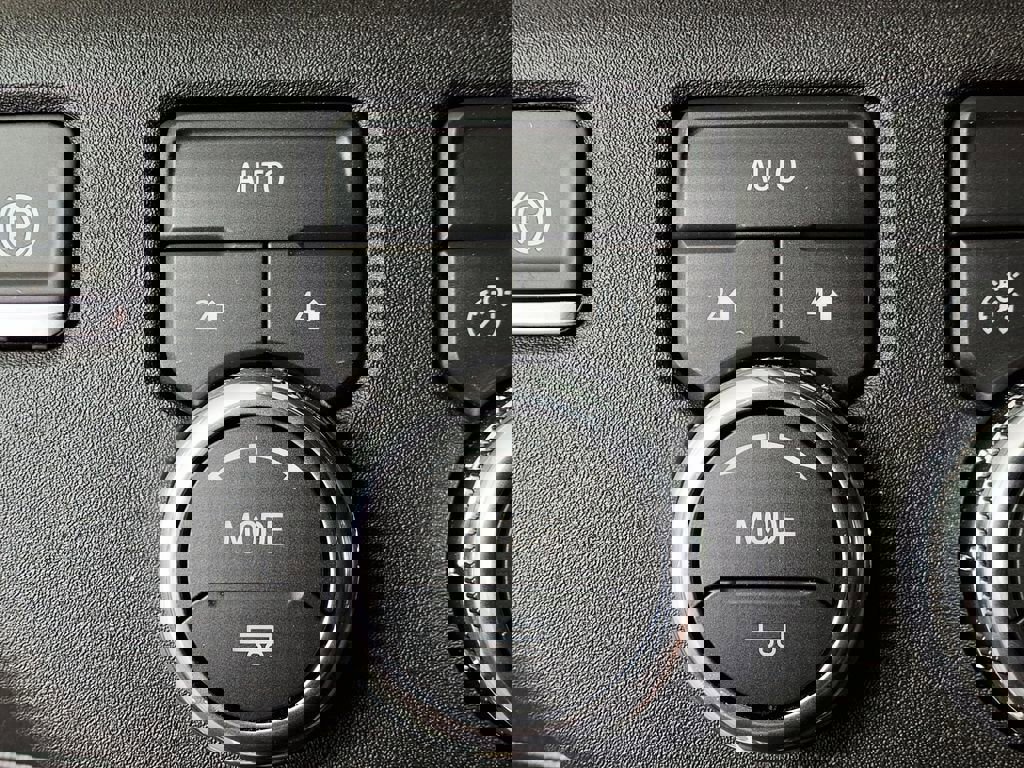 New 2026 GMC Sierra 1500 Elevation w/ Elevation Select Package image 17