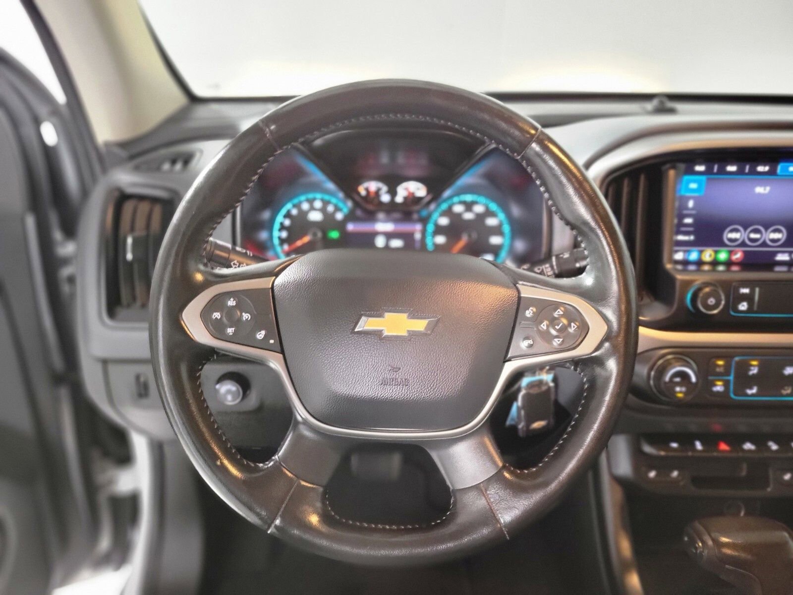 Used 2020 Chevrolet Colorado Z71 image 14