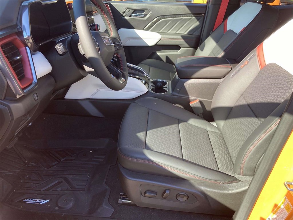 New 2026 GMC Canyon AT4X w/ Off-Road Front Bumper Package image 16