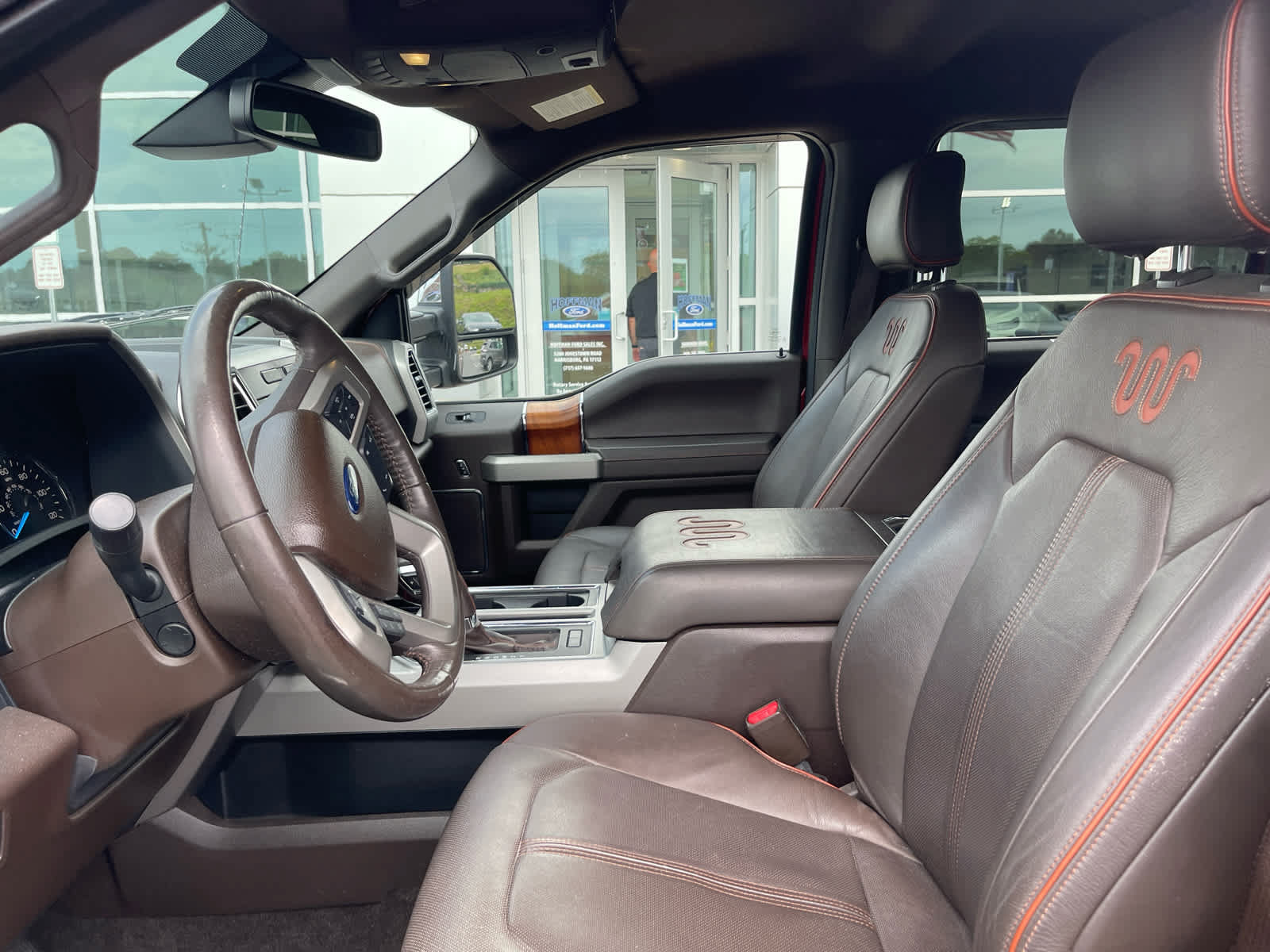 Used 2015 Ford F150 King Ranch w/ Equipment Group 601A Luxury AWD/4WD image 10