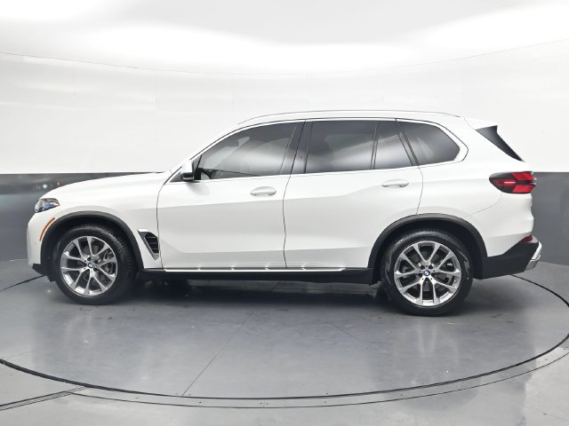 Certified 2024 BMW X5 xDrive40i w/ Premium Package AWD/4WD image 9
