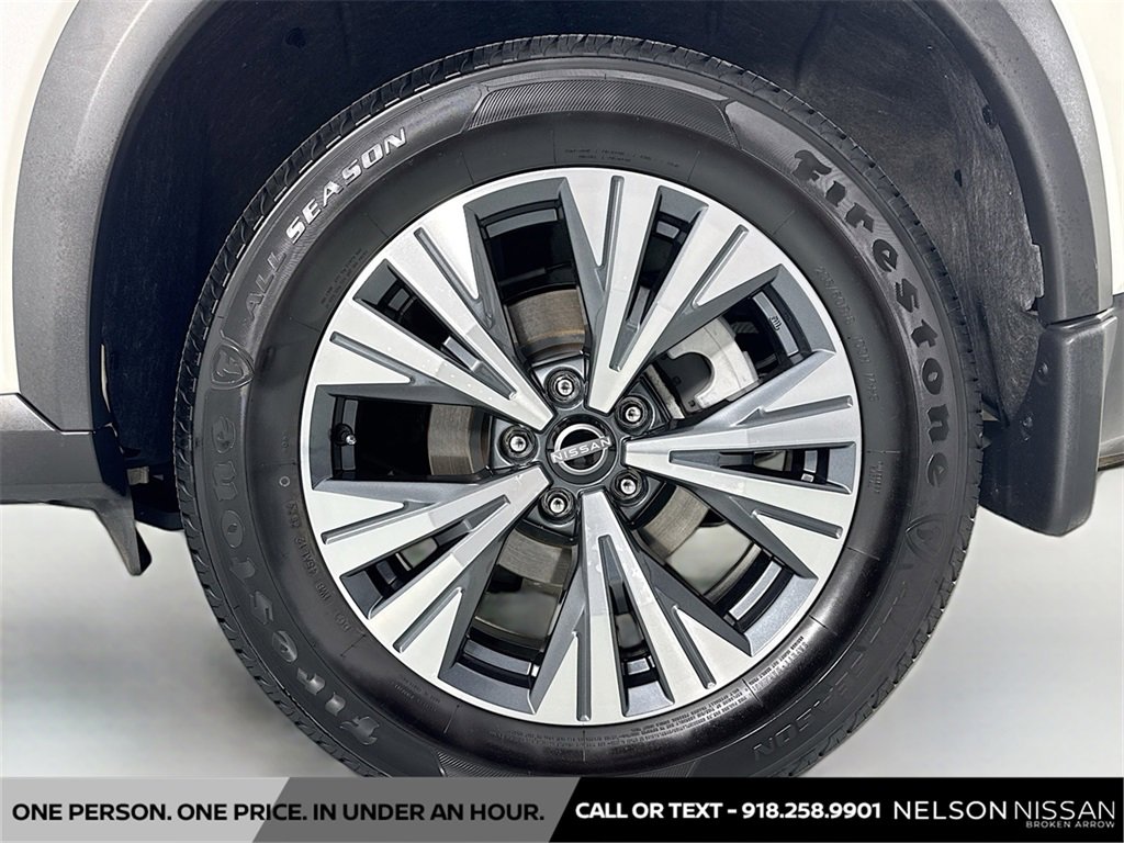 Used 2022 Nissan Rogue SV image 28