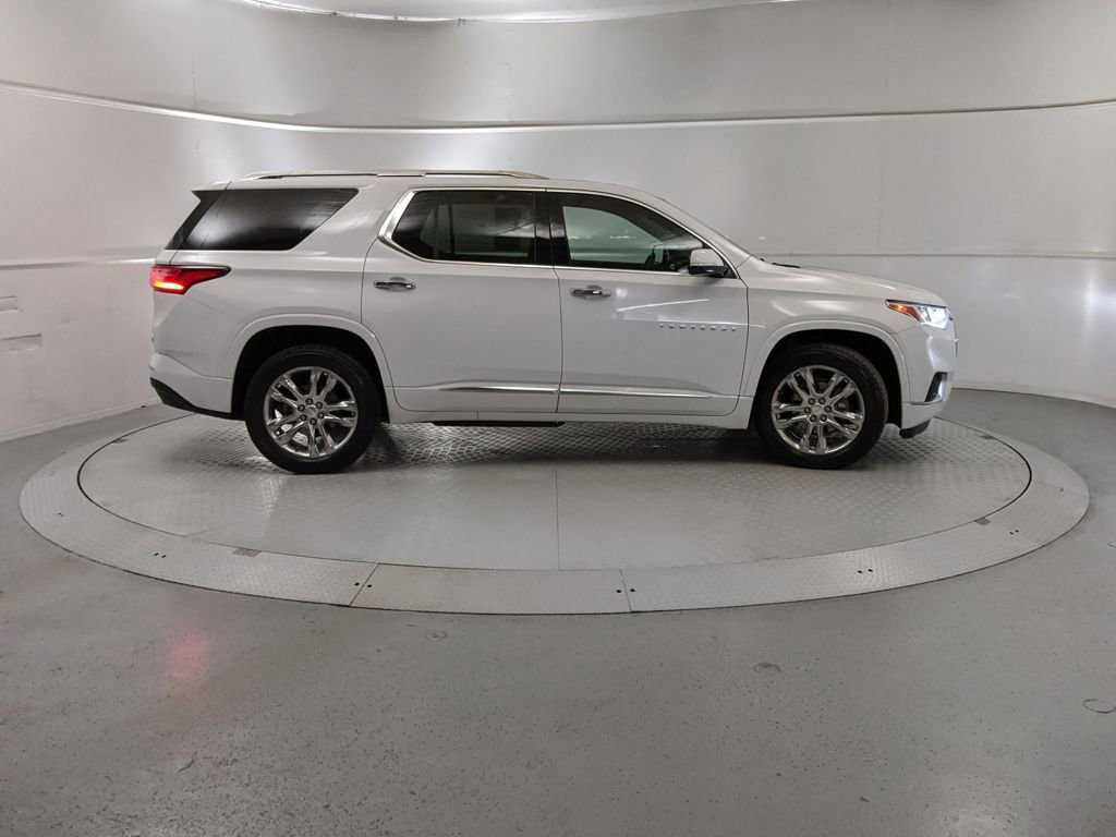 Used 2018 Chevrolet Traverse High Country image 2