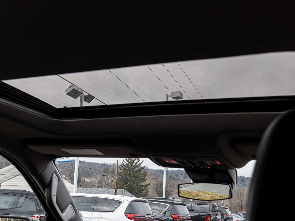 Used 2024 GMC Sierra 1500 Elevation w/ Elevation Premium Package image 35