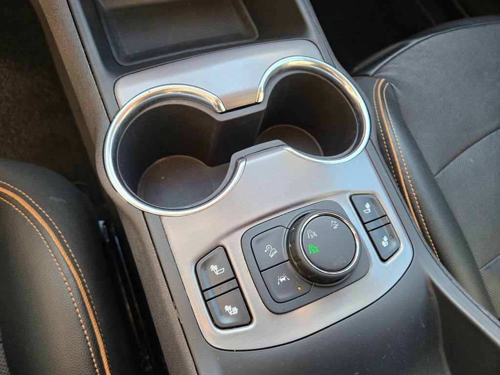 Used 2024 GMC Terrain AT4 AWD/4WD image 27