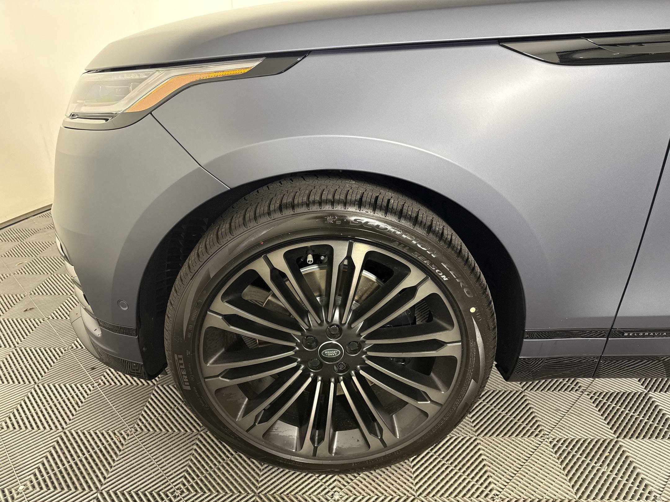 New 2026 Land Rover Range Rover Velar Belgravia AWD/4WD image 12