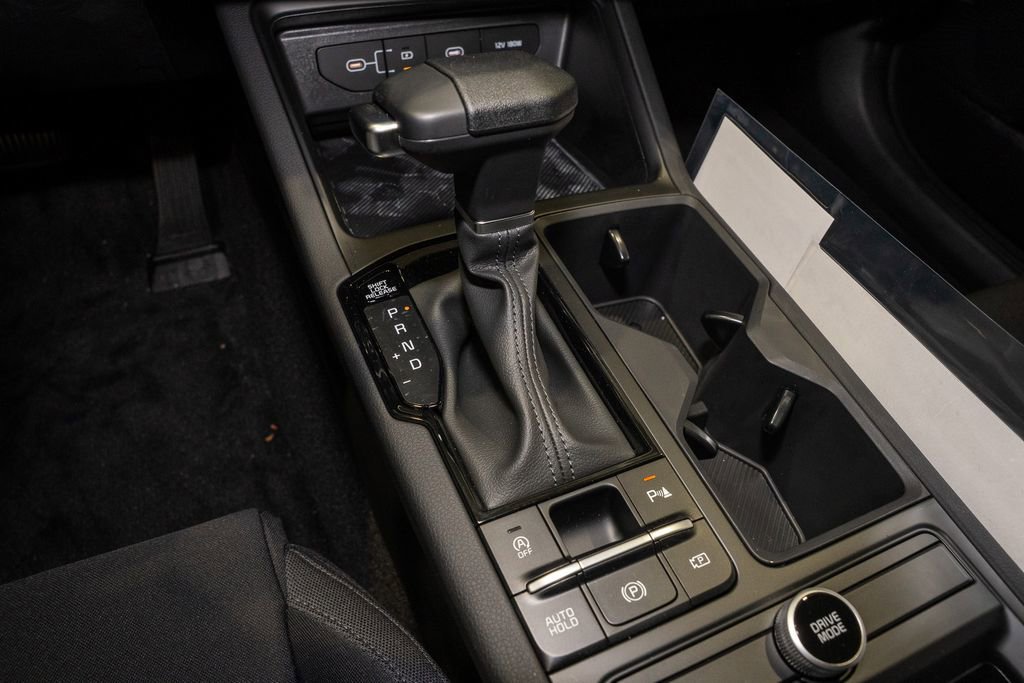 New 2025 Kia K5 LXS image 16